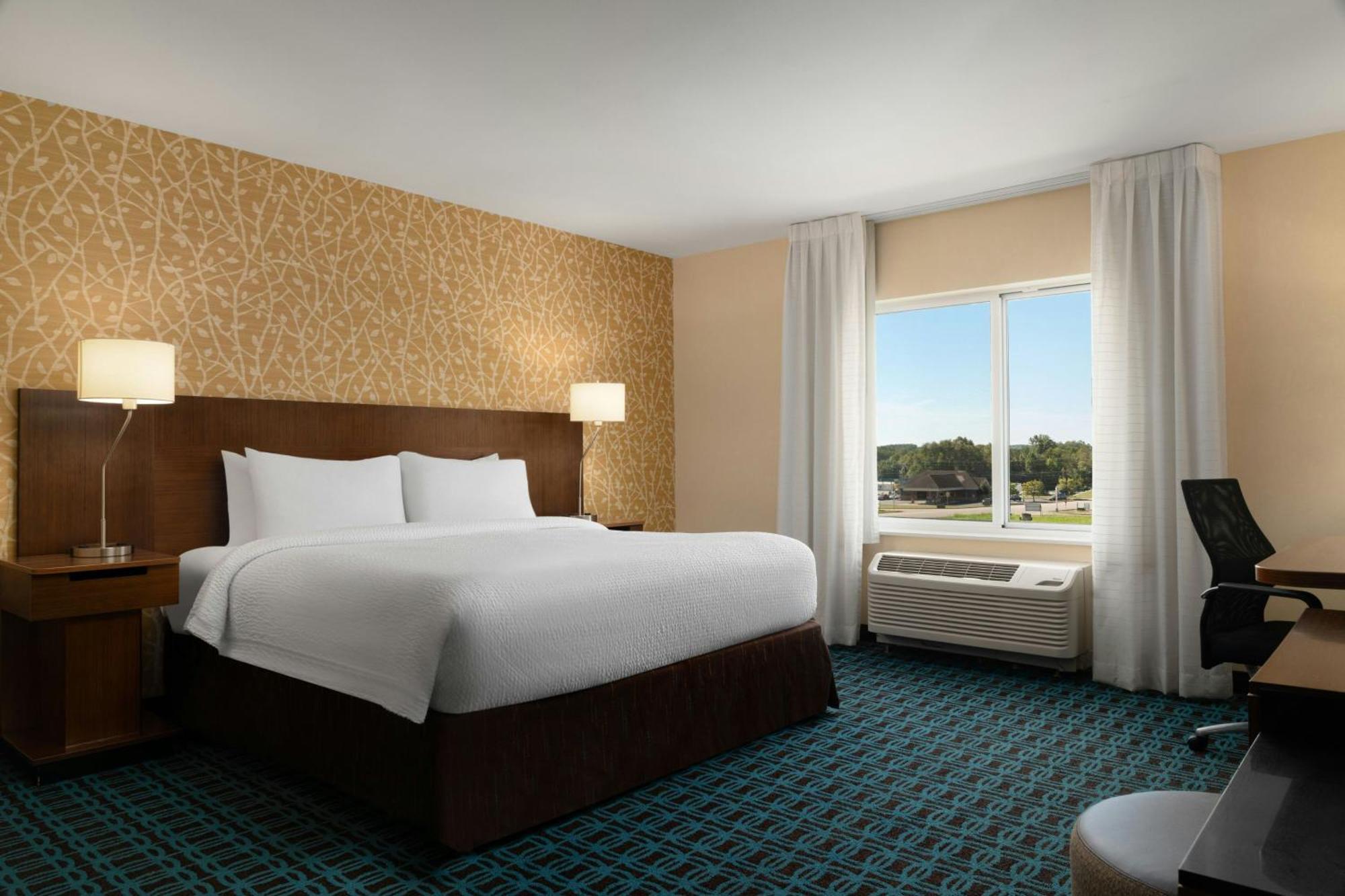 Fairfield Inn & Suites By Marriott London Exterior photo